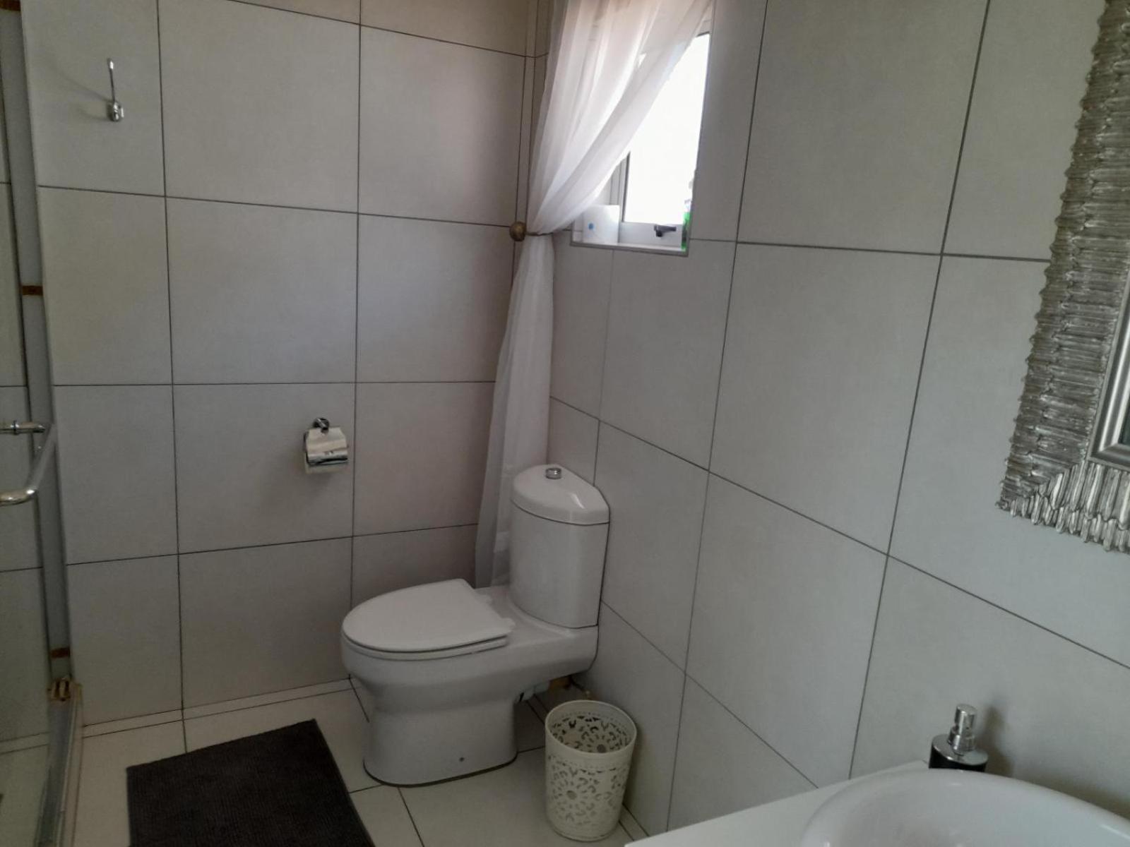 Eden Chalets Windhoek Kamer foto
