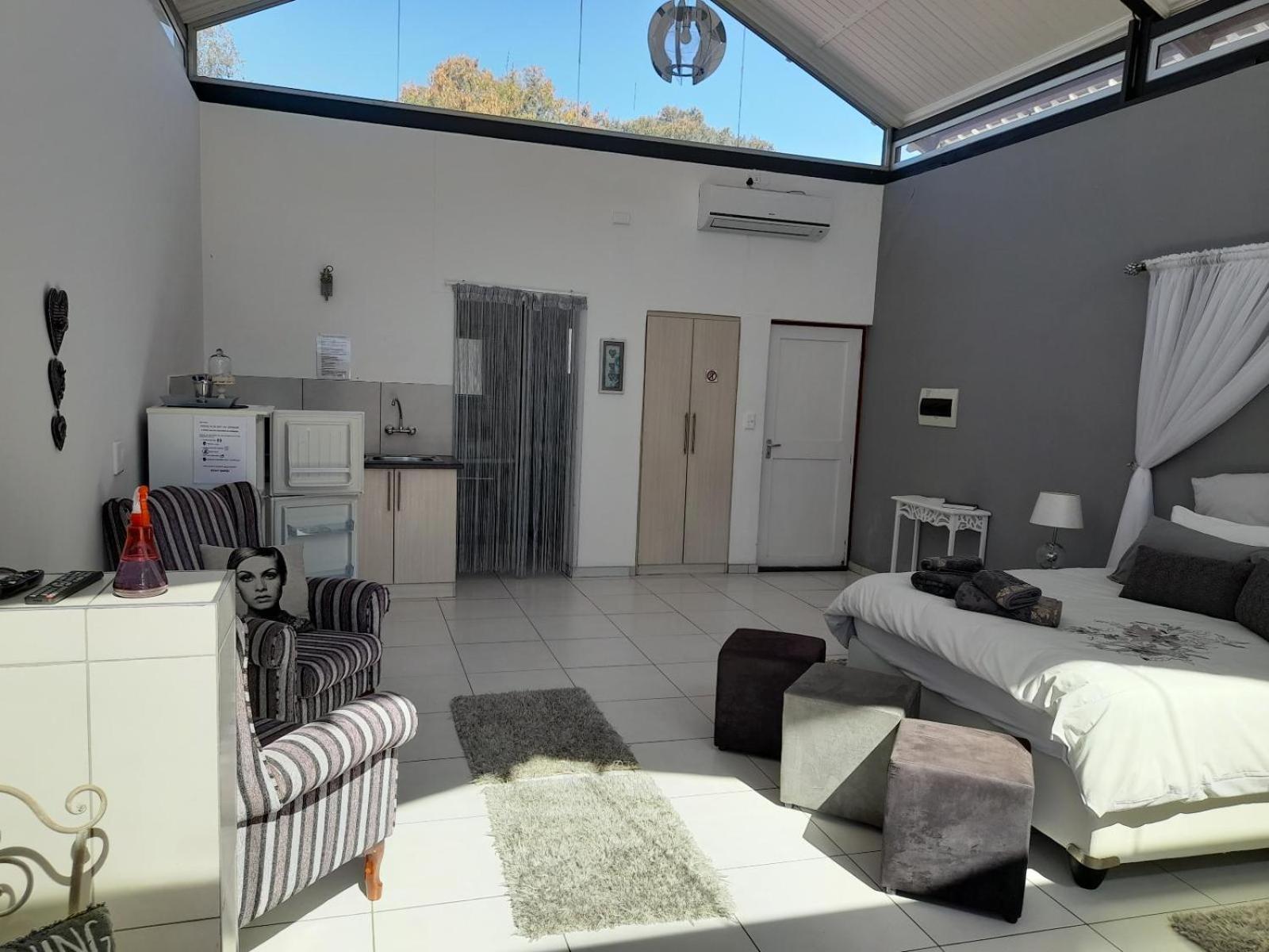 Eden Chalets Windhoek Kamer foto