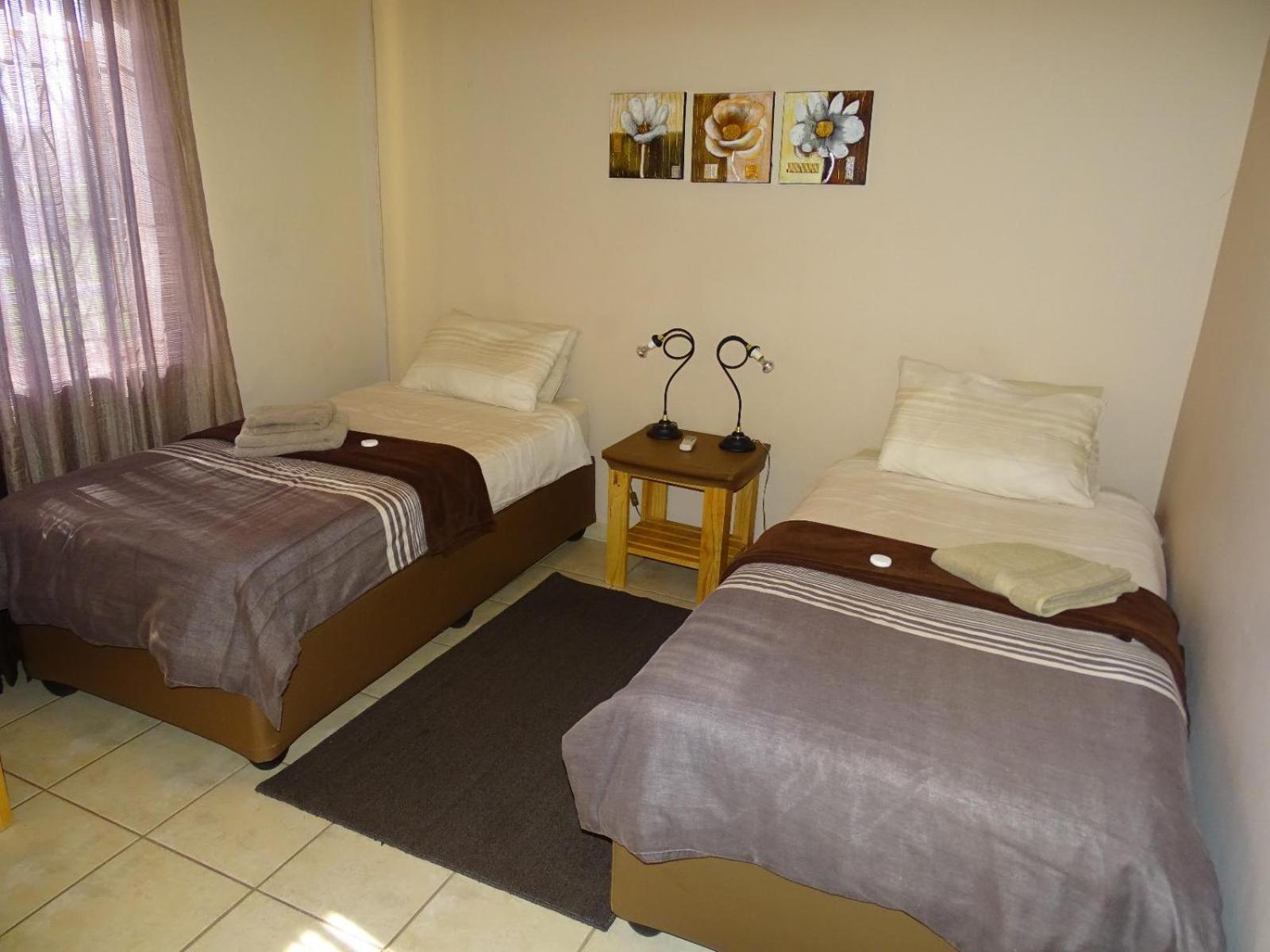 Eden Chalets Windhoek Kamer foto