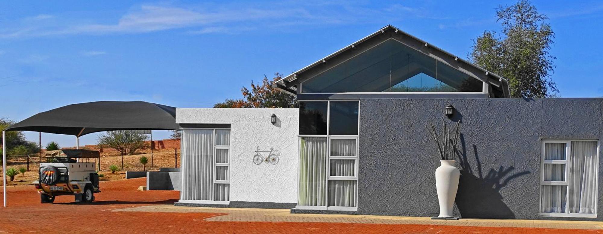 Eden Chalets Windhoek Buitenkant foto